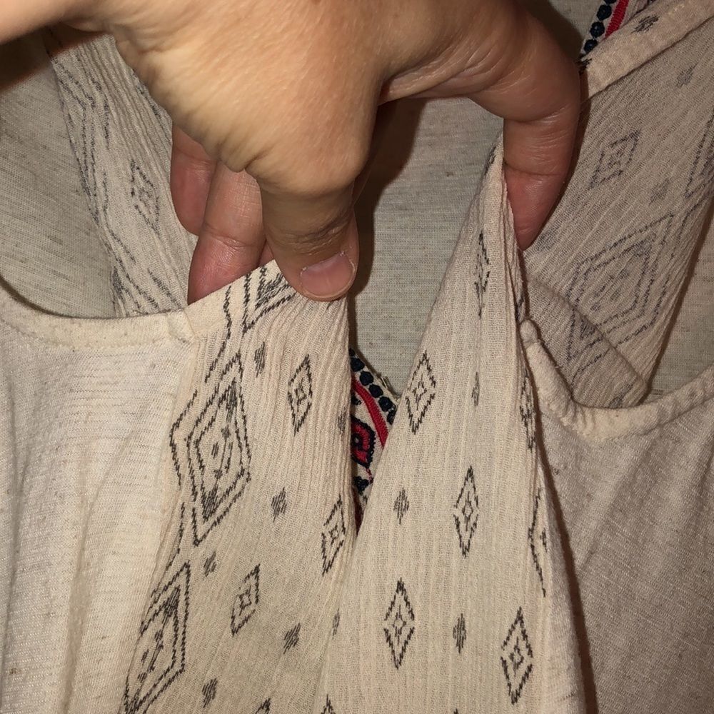 Lucky Brand M Embroidered VNeck Sleeveless Knit Top with Tassel Details - Picture 6 of 11